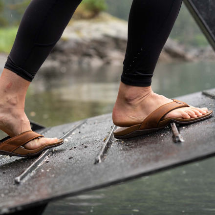 Xtratuf flip flops hotsell