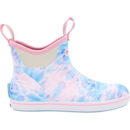 Pink outlet xtratuf boots