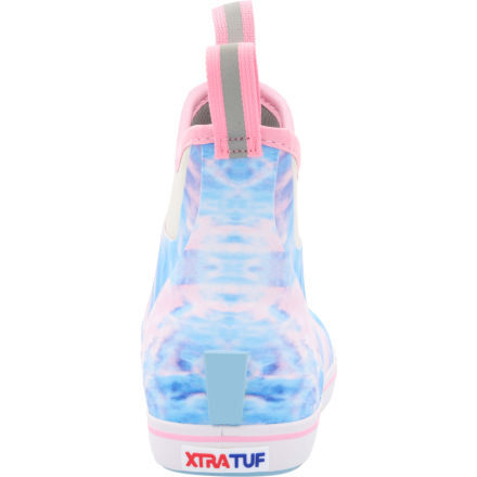Pink clearance xtratuf boots